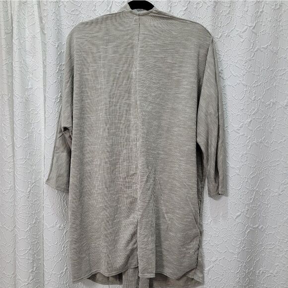 DONNIāPinstripeāšoversizedācardigan - Picture 13 of 16